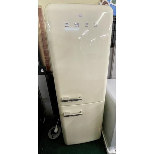 215 - Smeg 50's Style Freestanding Fridge Freezer, Right-Hand Hinge - CREAM - G.W.O. (SUPERFICIAL CRACK TO... 