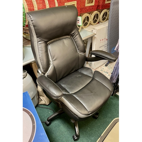 229 - DORMEO TWO TONE LEATHER EXECUTIVE OFFICE CHAIR - BLACK GREY
