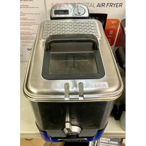 84 - TEFAL OLEO CLEAN DEEP FAT FRYER WITH OIL FILTRATION SYSTEM - SIGNS OF PREVIOUS USAGE