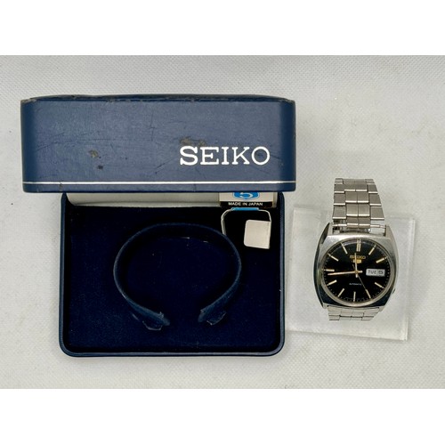 352 - SEIKO GS 6309-A848A - GENTLEMAN'S AUTOMATIC STAINLESS-STEEL WRISTWATCH WITH BOX AND STRAP -WOUND AND... 