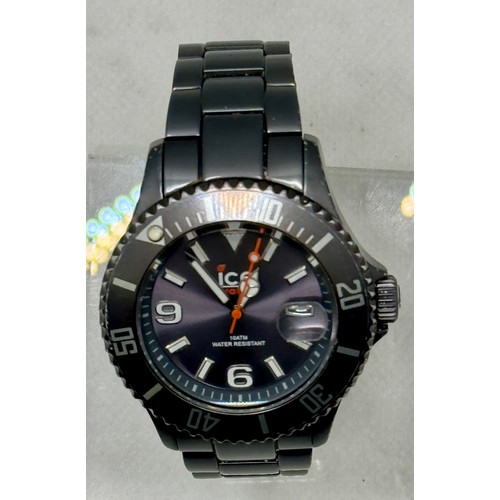 353 - AN ICE QUARTZ DESIGNER WRISTWATCH - GWO