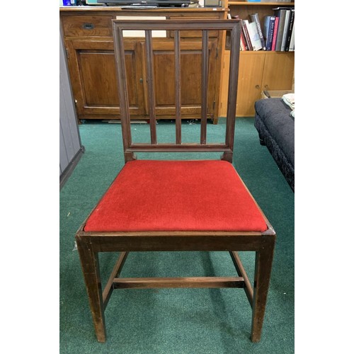 325 - A SET OF SIX (6) GEORGIAN MAHOGANY DINING CHAIRS - Raised upon Tapered Legs with an 