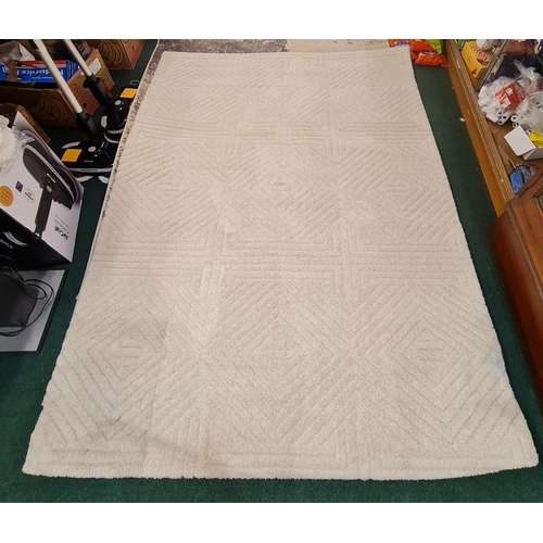 58 - GERTMENIAN PLUSH STEP AREA RUG - 160CM X 214CM (1.6M X 2.1M) - EMBOSSED CHEVRON DESIGN - SOME SHOP S... 