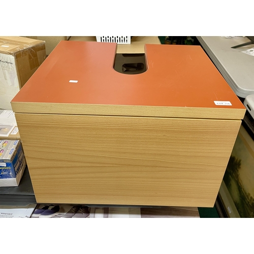286 - IDEAL STANDARD RED AND VINIER SINK UNDERSHELF