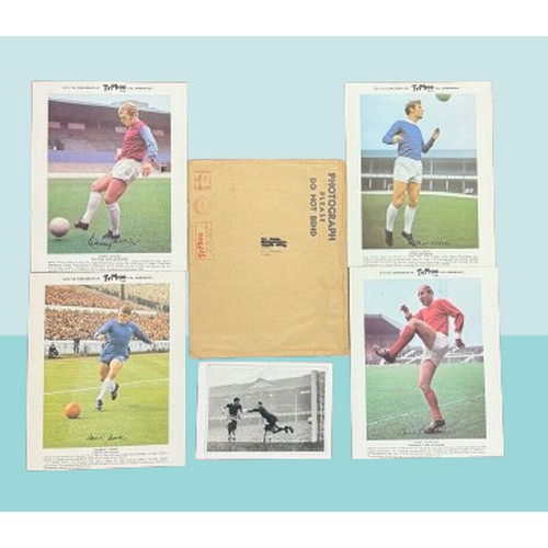 401 - 4 VINTAGE TYPHOO TEA FOOTBALL CARDS - BOBBY MOORE, BOBBY CHARLTON, CHARLIE COOK, BRIAN LABONE-EACH 2... 