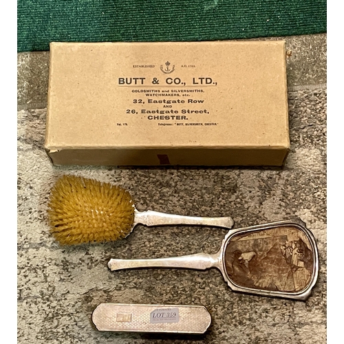 Lot 359       