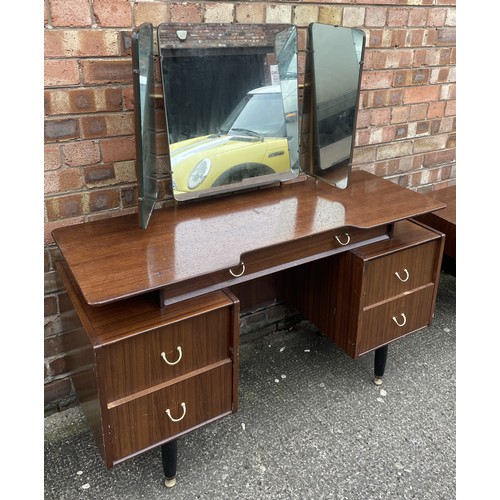 246 - MID CENTURY E GOMME G-PLAN BEDROOM SUITE - C.1960 - CONSISTING OF TRIO MIRRORED WARDROBE, DOUBLE WAR... 