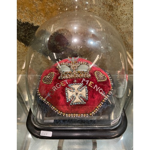 408 - NAVAL 'FORGET ME NOT' SWEET HEART PIN CUSHION ON SQUARE EBONIZED BASE WIHT SQUARE GLASS DOME