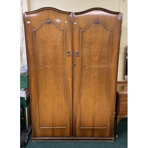 246 - X4 PIECE AUSTIN SUITE BEDROOM SUITE CONSISTING OF DOUBLE DOOR WARDROBE 123CMW X 53CMD X 191CMH, DOUB... 