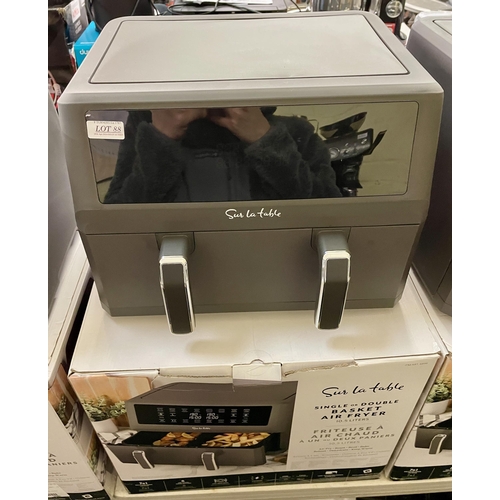 88 - BOXED SUR LA TABLE 10.5L SINGLE/DOUBLE BASKET AIR FRYER