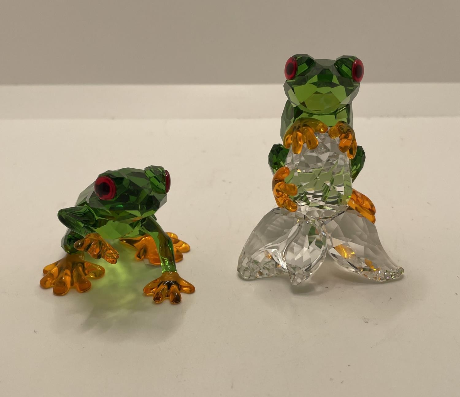 X2 SWAROVSKI GREEN AMBER AND RED GLASS TREE FROGS SIGNED