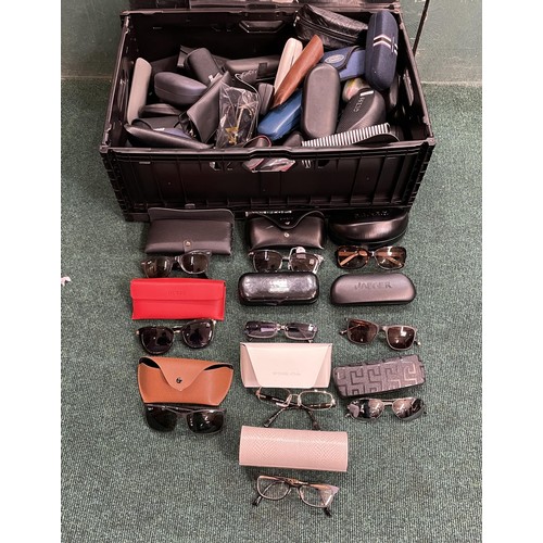 64 - BOX OF APPROX 70 PAIRS OF VARIOUS SUNGLASSES/SPECTACLE FRAMES INC. TOM FORD, GUESS, RAYBAN, RAYBEN E... 