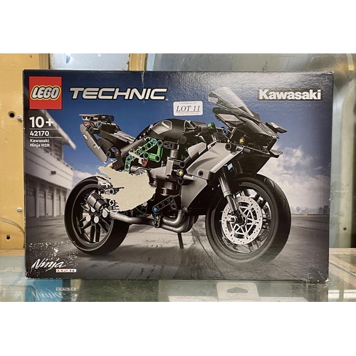 11 - BOXED LEGO TECHNIC KAWASAKI NINJA H2R - PART BUILT/UNCHECKED WITH INSTRUCTIONS