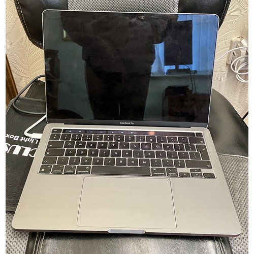 39 - BOXED APPLE MACBOOK PRO 13