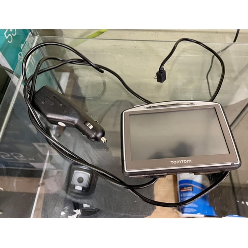 184 - TOMTOM SAT NAV SYSTEM WITH LEAD