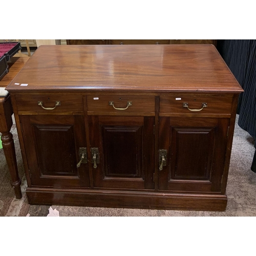 Lot 303       