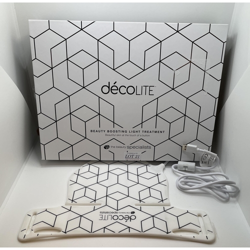 21 - BOXED RIO DECO LITE NECK AND CHEST INRA RED BEAUTY BOOSTING LIGHT TREATMENT