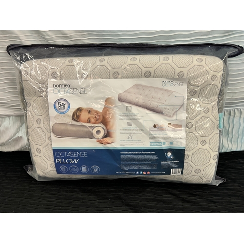 86 - DORMEO OCTASENSE PILLOW IN CARRY BAG