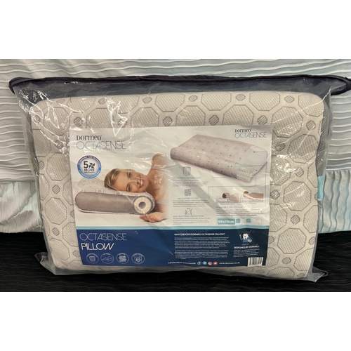 87 - DORMEO OCTASENSE PILLOW IN CARRY BAG