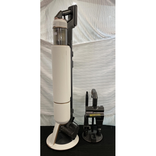 140 - SAMSUNG BESPOKE JET STICK VACUUM CLEANER WITH SELF EMPTYING CHARGING STAND