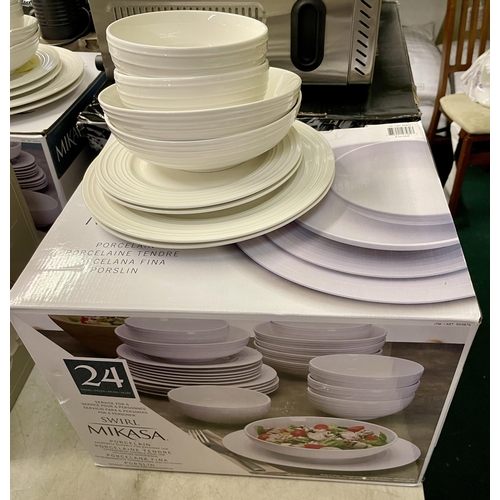 56 - BOXED MIKASA 24 PIECE SWIRL WHITE PORCELAIN DINNERWARE SERVICE - 6 LARGE BOWLS/6 CEREAL/6 LARGE PLAT... 