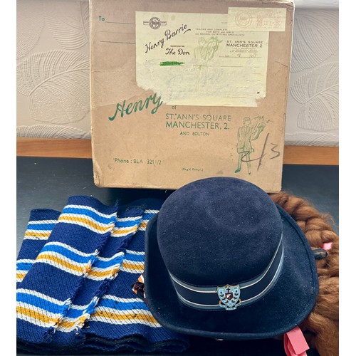 222 - VINTAGE CARDBOARD BOX MARKED 'HENRY BARRIE ST. ANN'S SQUARE MANCHESTER' CONTAINING VINTAGE SCARF AND... 