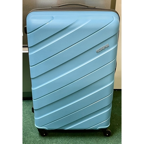 183 - LARGE AT H/S SPINNER SUITCASE IN LIGHT BLUE