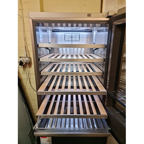 115 - LG SIGNATURE LSR200W Wine Cooler - Stainless Steel
65 bottles capacity - plenty of space for your fa... 