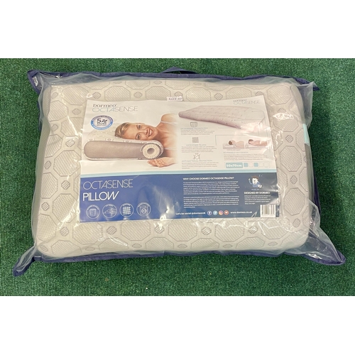 60 - DORMEO OCTASENSE PILLOW IN CARRY BAG