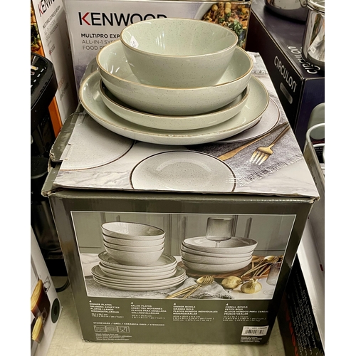 62 - BOXED OVER AND BACK DINNERWARE SET - 16 PIECES, PLATES, BOWLS ETC. - DUCK EGG BLUE