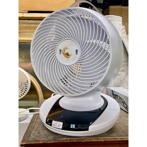 38 - MEACO AIR CIRCULATING FAN - NO R/C - WORKING FINE MANUALLY