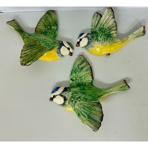 337 - THREE BESWICK VINTAGE BIRD FIGURES IN THE FORM OF BLUE TITS EACH HAVING HAND PAINTED DETAILS ALL HAV... 