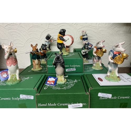 379 - BOXED 11 PIECE ROYAL DOULTON BESWICK PIG BAND INCL, ANDREW THE CYMBAL PLAYER, JOHN THE CONDUCTOR, DA... 