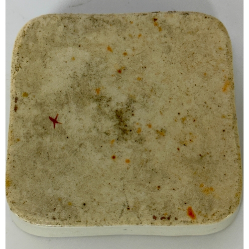 399 - CHINESE REPUBLIC DISH: AN EARLY 20TH C. SMALL SQUARE CHINESE REPUBLIC DISH DECORATED WITH A LADY SEA... 