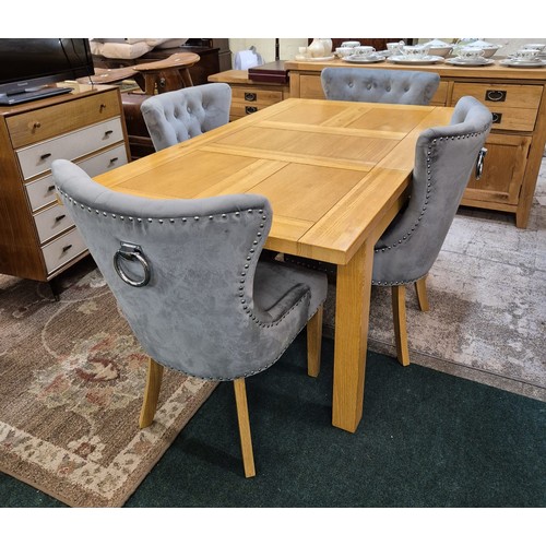 250 - OAK FURNITURE LAND EXTENDING DINING TABLE - CENTRE LEAF TO MIDDLE - APPROX 160CML X 90CMW X 79CMH -E... 