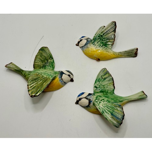 337 - THREE BESWICK VINTAGE BIRD FIGURES IN THE FORM OF BLUE TITS EACH HAVING HAND PAINTED DETAILS ALL HAV... 