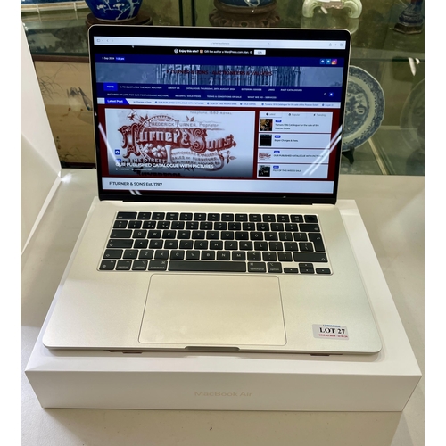 27 - BOXED APPLE MACBOOK AIR 15.3SL MQKU3B/A M2 256GB 8C/8G WITH APPLE M2 CHIP - SILVER - LQJY3QGKWC