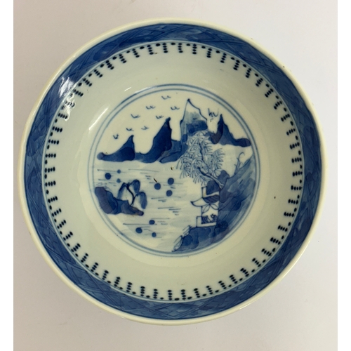 376 - CHINESE WARE: A 19TH CENTURY CHINESE BLUE & WHITE CANTON BOWL -APPROX 14.6CMS DIA.