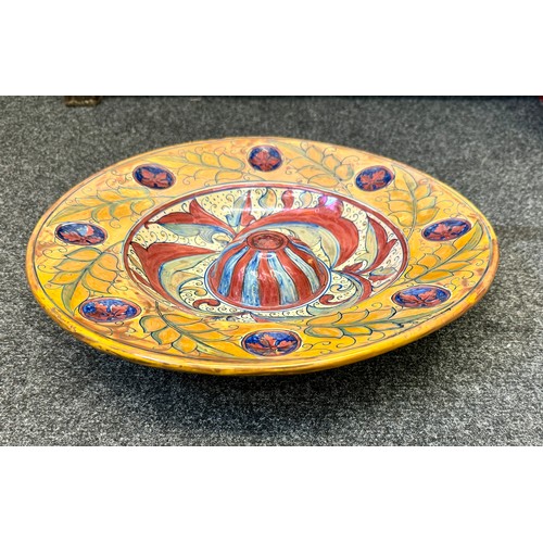 392 - A GOOD ANTIQUE HISPANO MORESQUE LUSTRE DISH OF TRADITIONAL FORM, A RAISED BOSS WITHIN THE BOWL, A ST... 