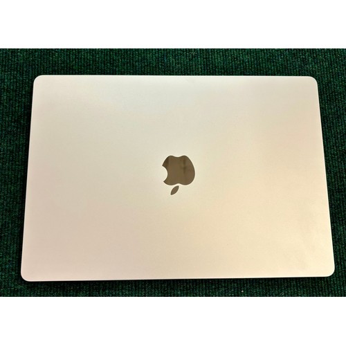 27 - BOXED APPLE MACBOOK AIR 15.3SL MQKU3B/A M2 256GB 8C/8G WITH APPLE M2 CHIP - SILVER - LQJY3QGKWC