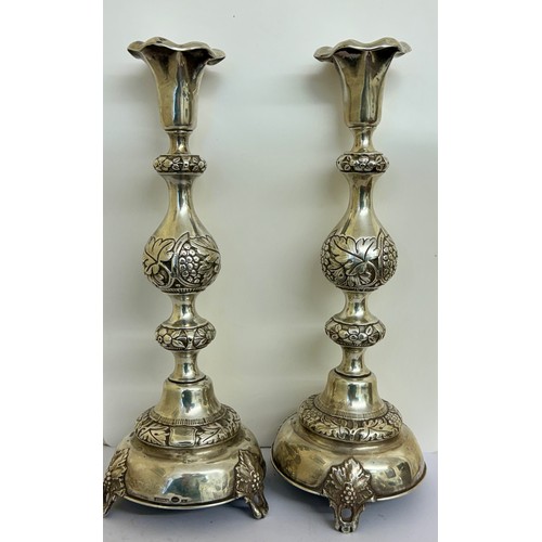 355 - JUDAICA - A PAIR OF TALL RUSSIAN EMPIRE JEWISH SABBAT CANDLESTICKS, KNOPPED AND DOME PILLARS MARKED ... 