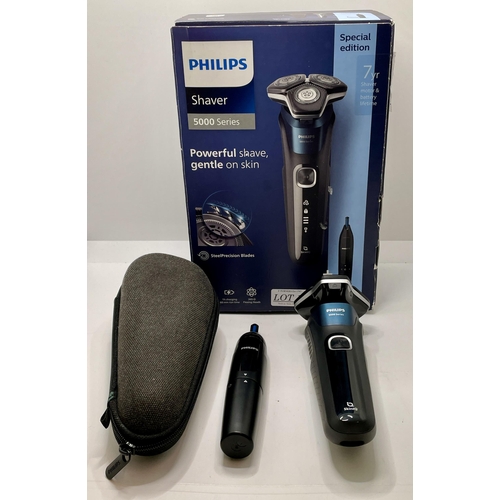 17 - BOXED PHILLIPS 5000 SERIES WET AND DRY SHAVER WITH PHILLIPS NOSE TRIMMER - NB: NO CHARGER