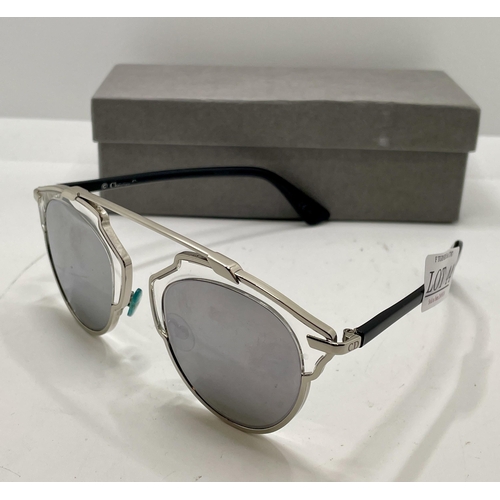 44 - BOXED PAIR OF CHRISTIAN DIOR SUNGLASSES RG5O6BT3FL - EX DISPLAY