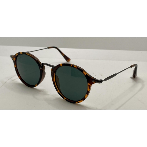 49 - PAIR OF D.FRANKLIN SUNGLASSES - EX DISPLAY