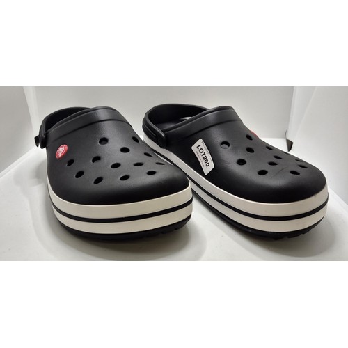 200 - PAIR OF BLACK CROCS - APPROX UK 8