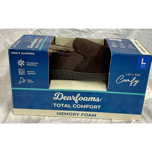 199 - BOXED PAIR OF DEARFOAM TOTAL COMFORT MEMORY FOAM GENTS SLIPPER - SIZE 10/11 - COFFEE