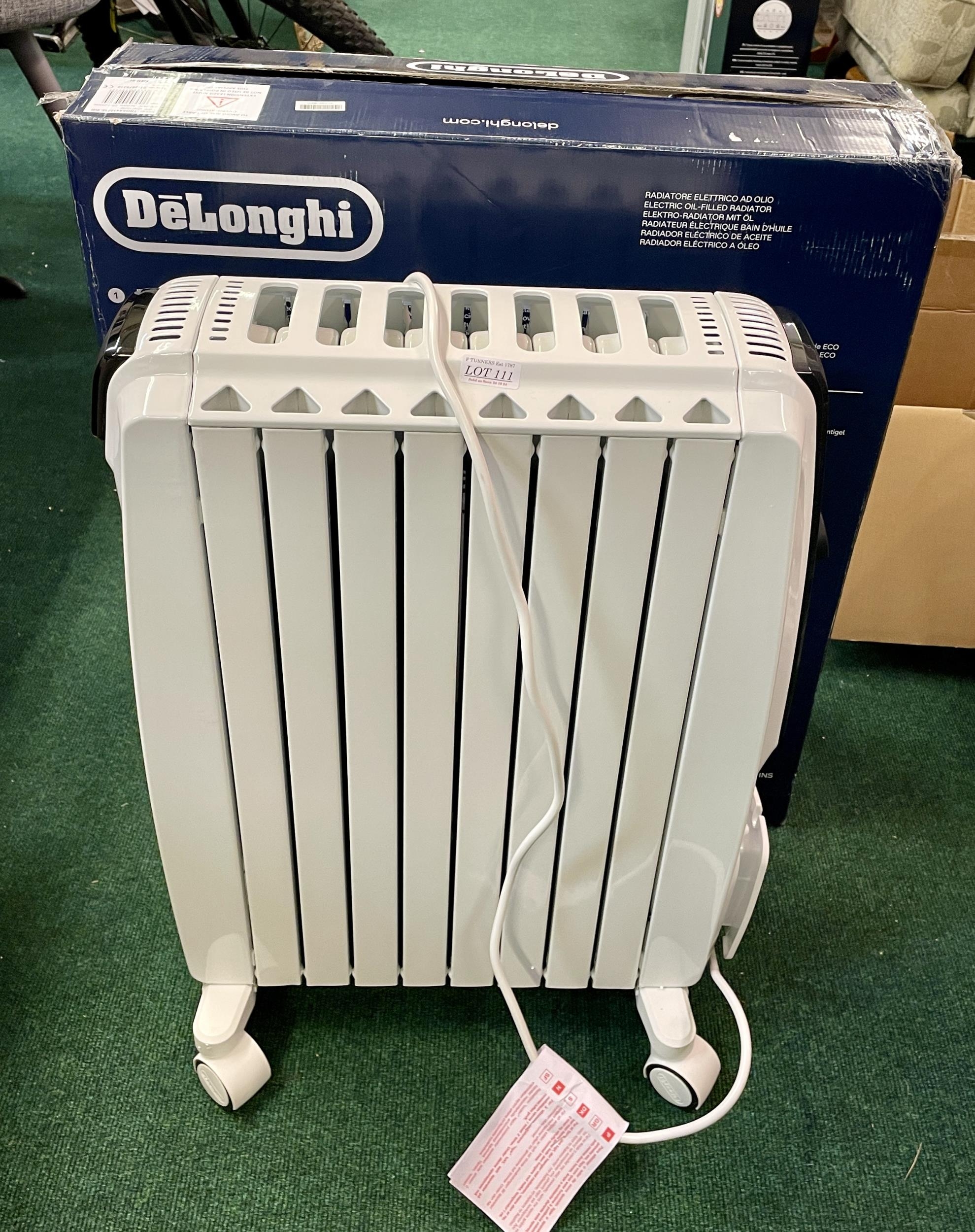 BOXED DELONGHI DRAGON 4 PRO 8 FIN ELECTRIC OIL FILLED RADIATOR