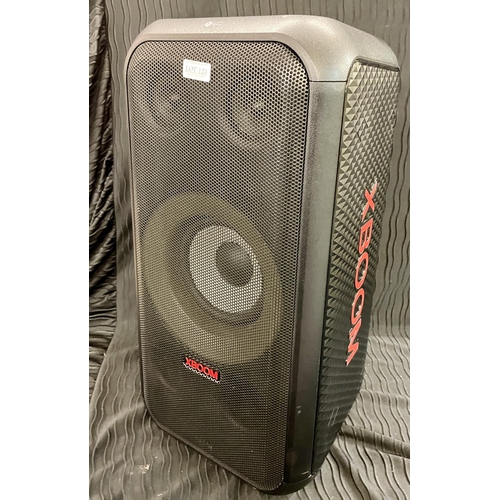 LG XBOOM PORTABLE BLUETOOTH SPEAKER XL5S (NOTE NO POWER/NOT HOLDING CHARGE)