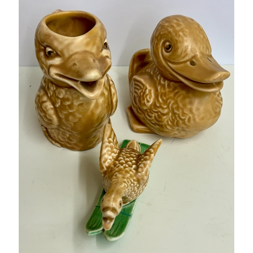 347 - THREE (3) SYLVAC BIRD FIGURES -INCL BEIGE DUCK HANDLED JUG (43), BEIGE DUCK FIGURE (1499) AND BEIGE ... 