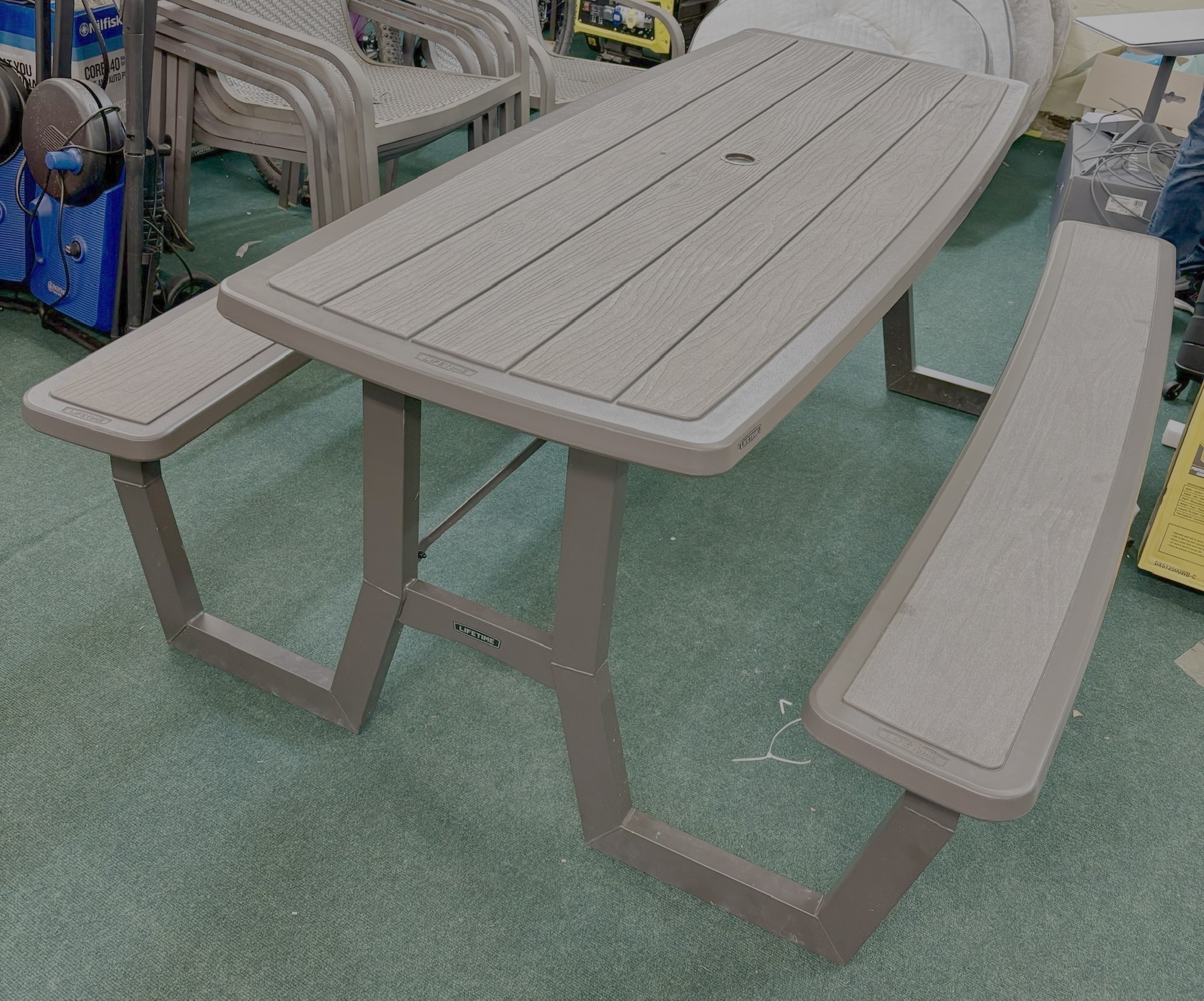 LIFETIME FOLDING 6FT PICNIC TABLE WITH ATTACHED SEATS